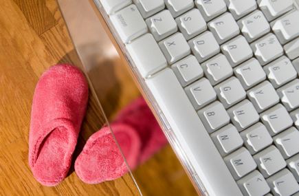 Selling Business Travel From Home: Pros and Cons