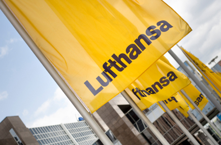 German Agents Protest Lufthansas Move on Booking Fees